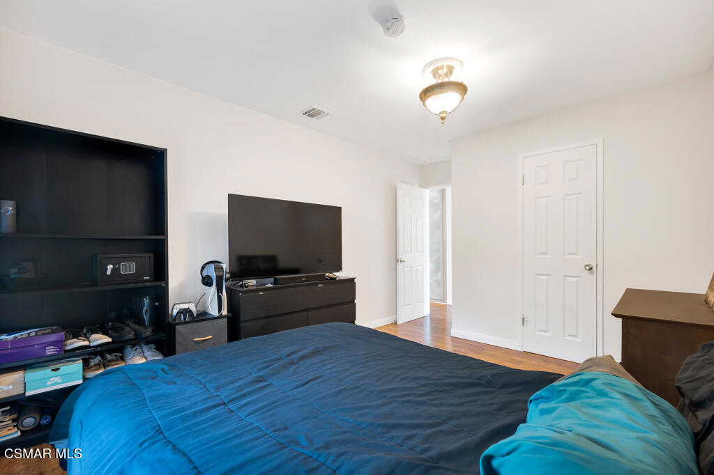 Oxnard, California, 93033, United States, 3 Bedrooms Bedrooms, ,2 BathroomsBathrooms,Residential,For Sale,1891023