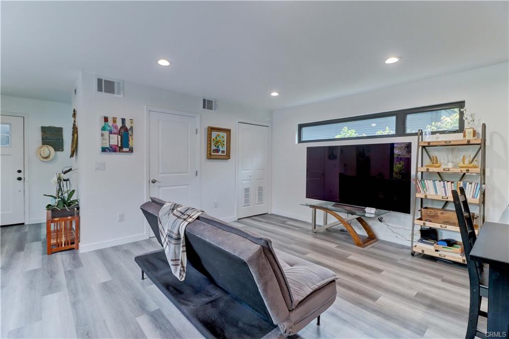 Los ANgeles, California, 90004, United States, 5 Bedrooms Bedrooms, ,2 BathroomsBathrooms,Residential,For Sale,1756474