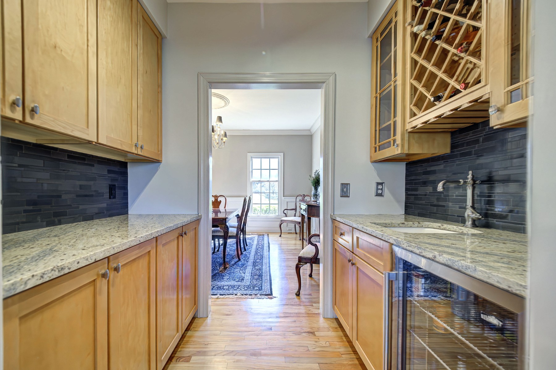  Meticulous ?Hill View Farms? Neighborhood Colonial - 物件實景