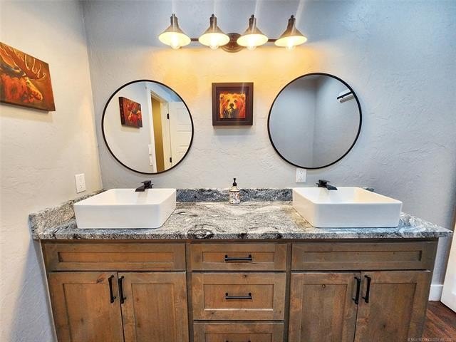 Tahlequah, Oklahoma, 74464, United States, 4 Bedrooms Bedrooms, ,4 BathroomsBathrooms,Residential,For Sale,1984008