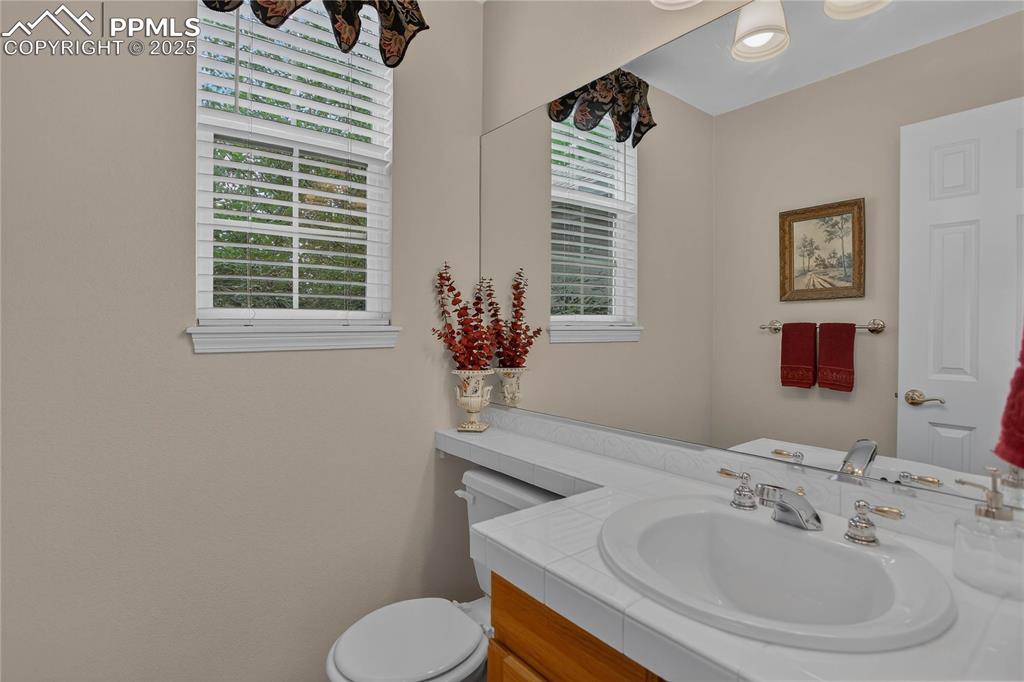 Colorado Springs, Colorado, 80920, United States, 5 Bedrooms Bedrooms, ,4 BathroomsBathrooms,Residential,For Sale,1876956