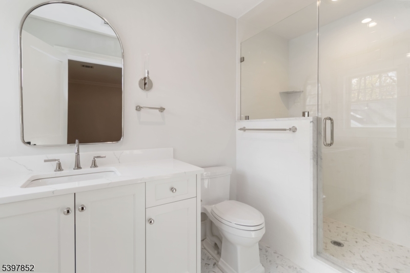 Chatham Twp., New Jersey, 07928, United States, 7 Bedrooms Bedrooms, ,8 BathroomsBathrooms,Residential,For Sale,1995947