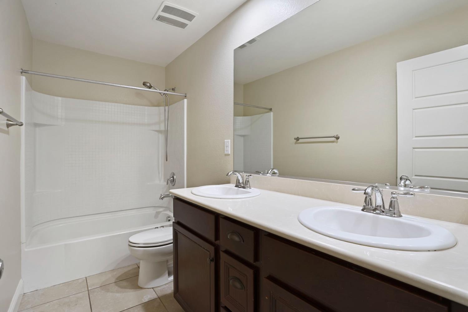 Stockton, California, 95209, United States, 5 Bedrooms Bedrooms, ,3 BathroomsBathrooms,Residential,For Sale,1931526