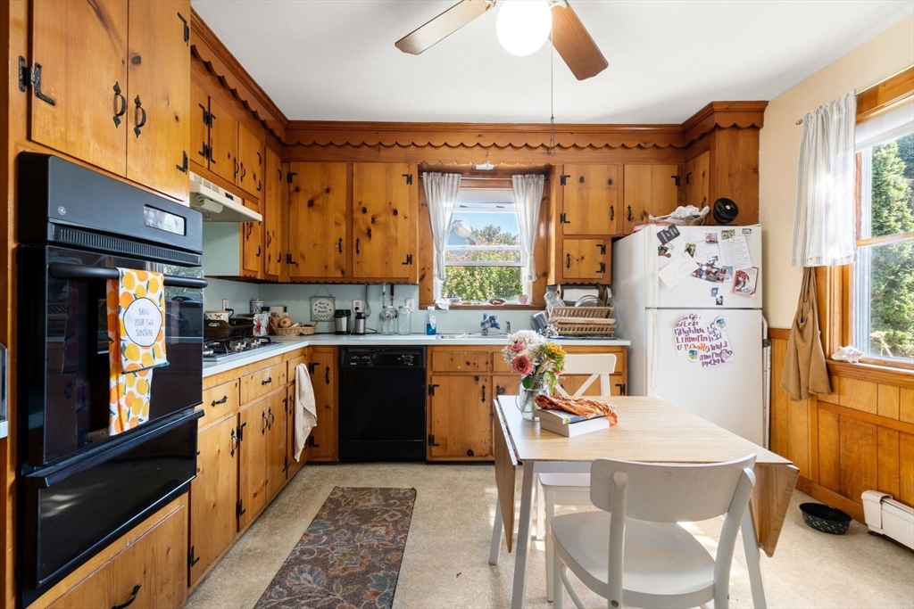 Newton, Massachusetts, 02458, United States, 8 Bedrooms Bedrooms, ,2 BathroomsBathrooms,Residential,For Sale,1940417