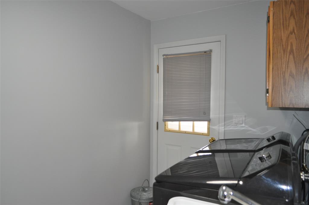 Poughquag, New York, 12570, United States, 3 Bedrooms Bedrooms, ,3 BathroomsBathrooms,Residential,For Sale,1993861