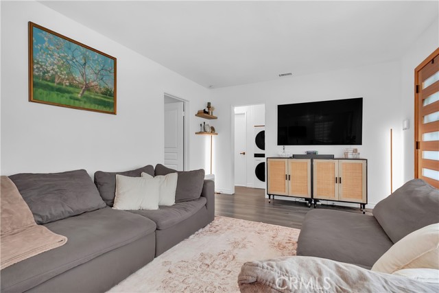 Downey, California, 90242, United States, 3 Bedrooms Bedrooms, ,2 BathroomsBathrooms,Residential,For Sale,2012006