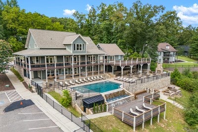 Blairsville, Georgia, 30512, United States, 4 Bedrooms Bedrooms, ,6 BathroomsBathrooms,Residential,For Sale,1940462