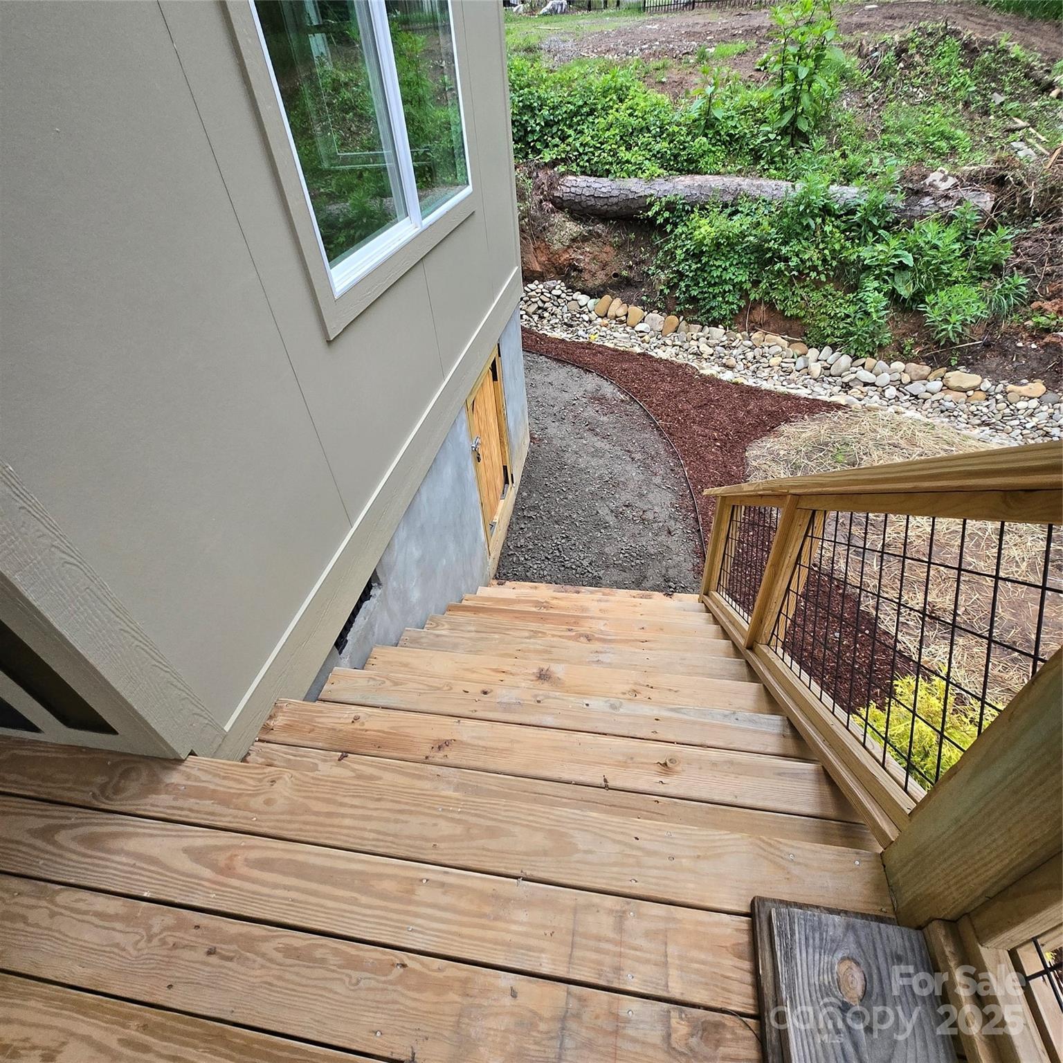 Asheville, North Carolina, 28806, United States, 4 Bedrooms Bedrooms, ,4 BathroomsBathrooms,Residential,For Sale,1837018