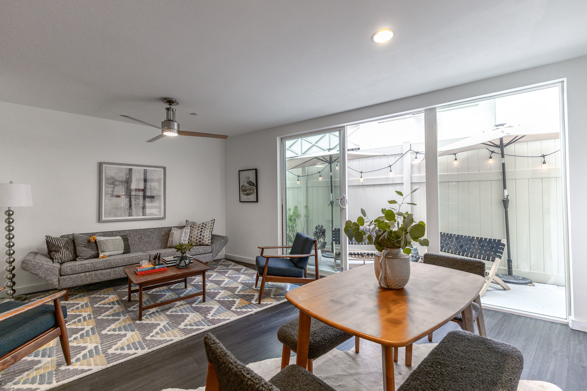  10735 Bloomfield Street, #5 - 物件實景