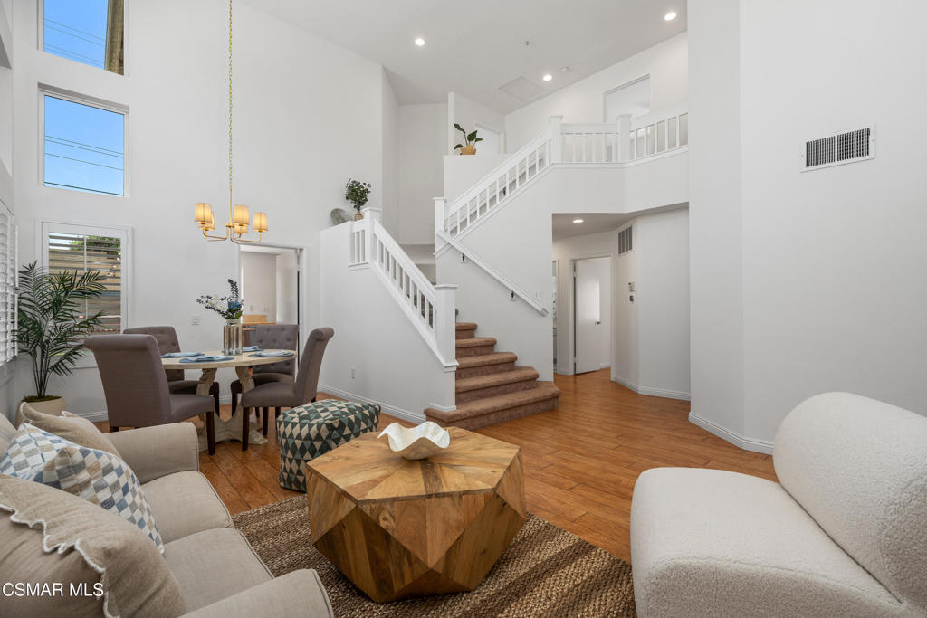 Ventura, California, 93004, United States, 4 Bedrooms Bedrooms, ,3 BathroomsBathrooms,Residential,For Sale,1911209
