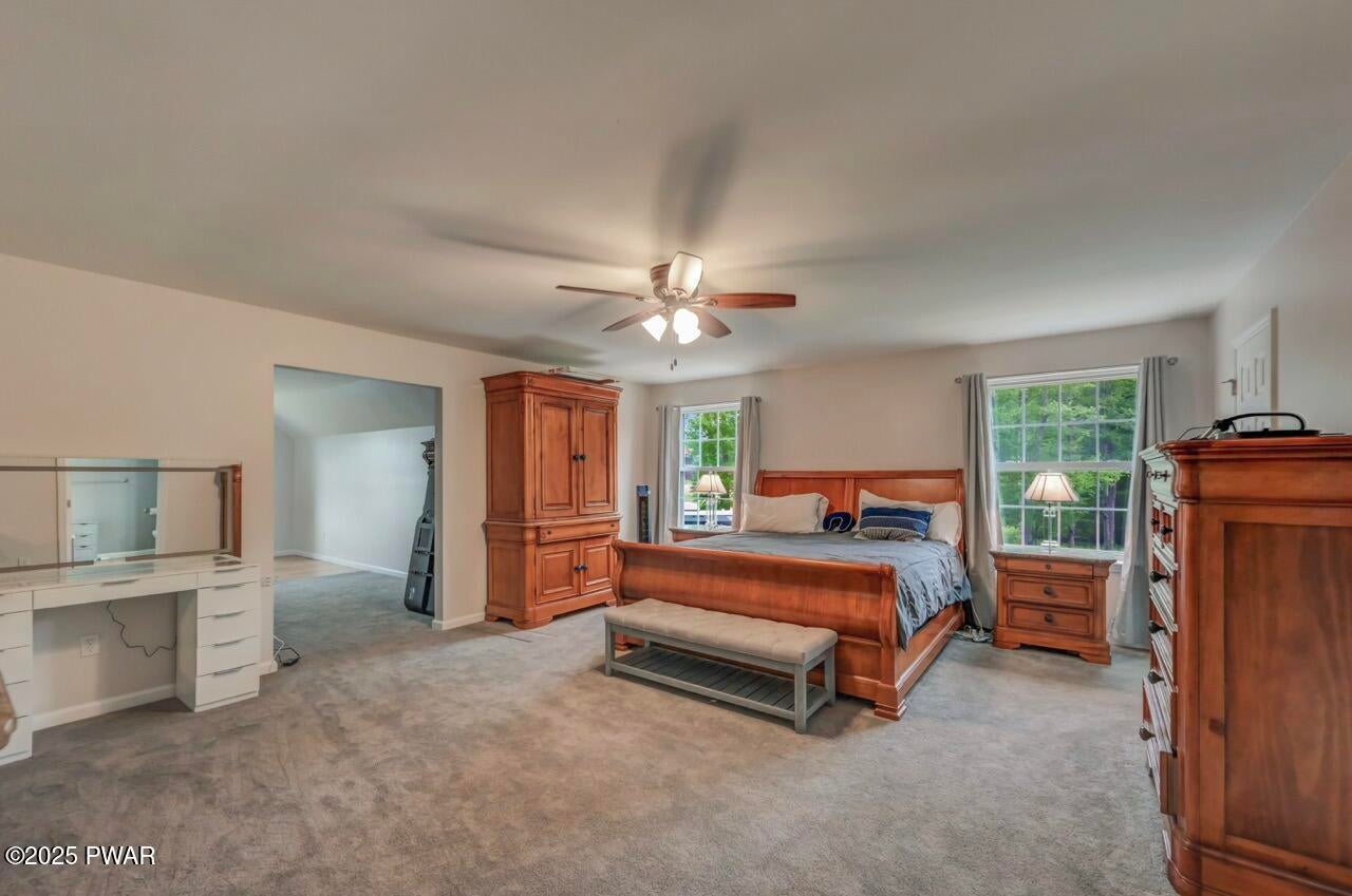 Honesdale, Pennsylvania, 18431, United States, 5 Bedrooms Bedrooms, ,4 BathroomsBathrooms,Residential,For Sale,1973688