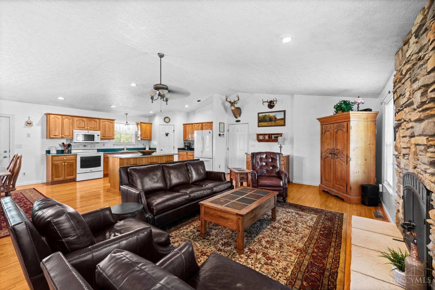 Wayne Twp, Ohio, 45122, United States, 3 Bedrooms Bedrooms, ,3 BathroomsBathrooms,Residential,For Sale,1966876