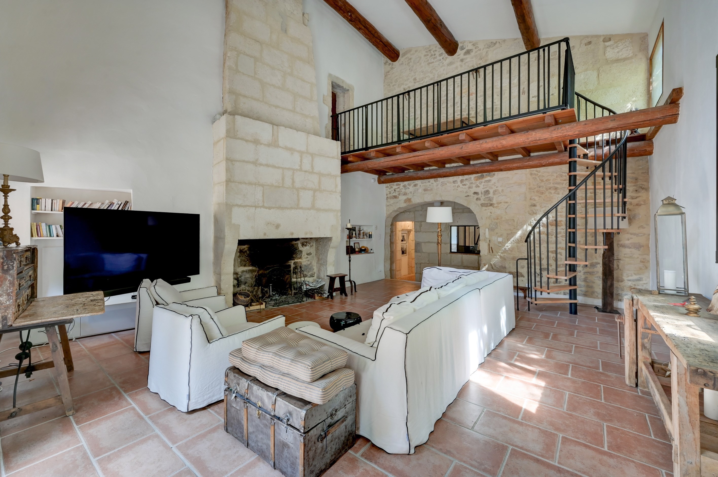  Superb stone village house with garden, swimming pool and garages - 物件實景