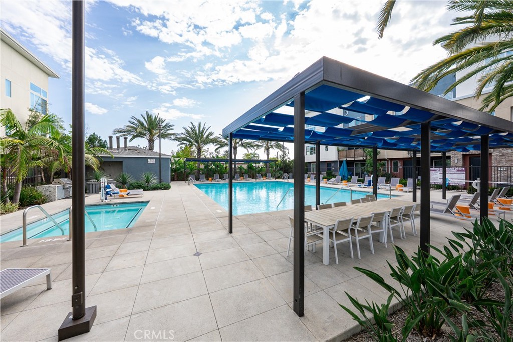 Irvine, California, 92614, United States, 3 Bedrooms Bedrooms, ,3 BathroomsBathrooms,Residential,For Sale,1988999