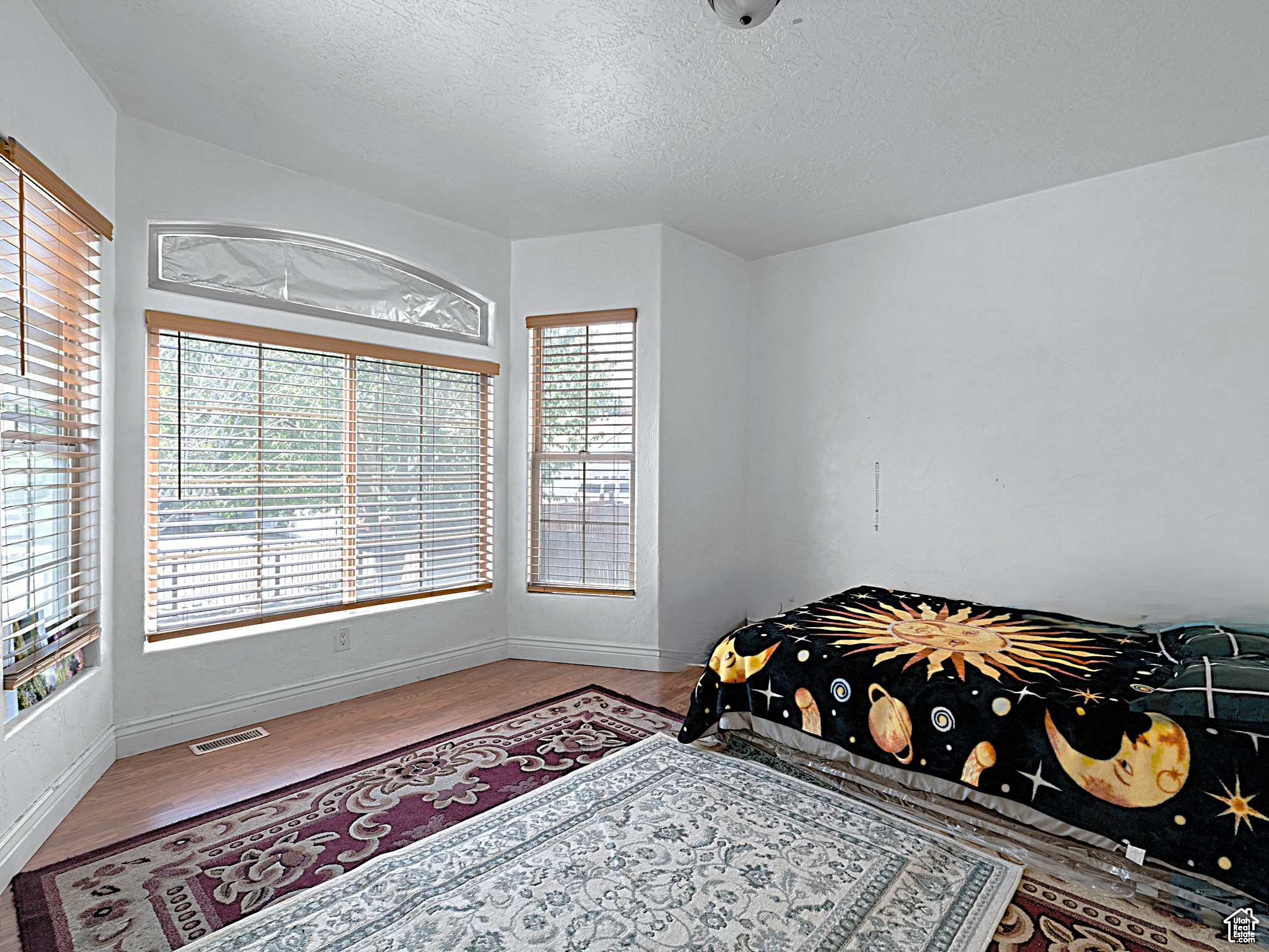 West Valley City, Utah, 84119, United States, 8 Bedrooms Bedrooms, ,4 BathroomsBathrooms,Residential,For Sale,1905952