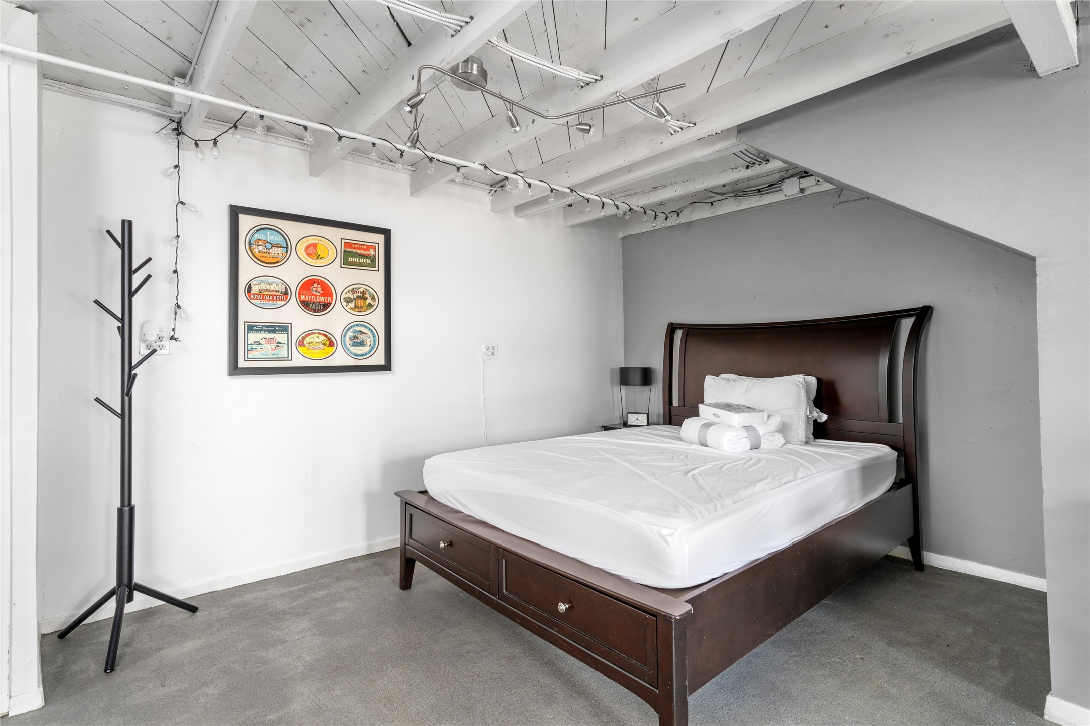  2402 Hazard Street - 物件實景