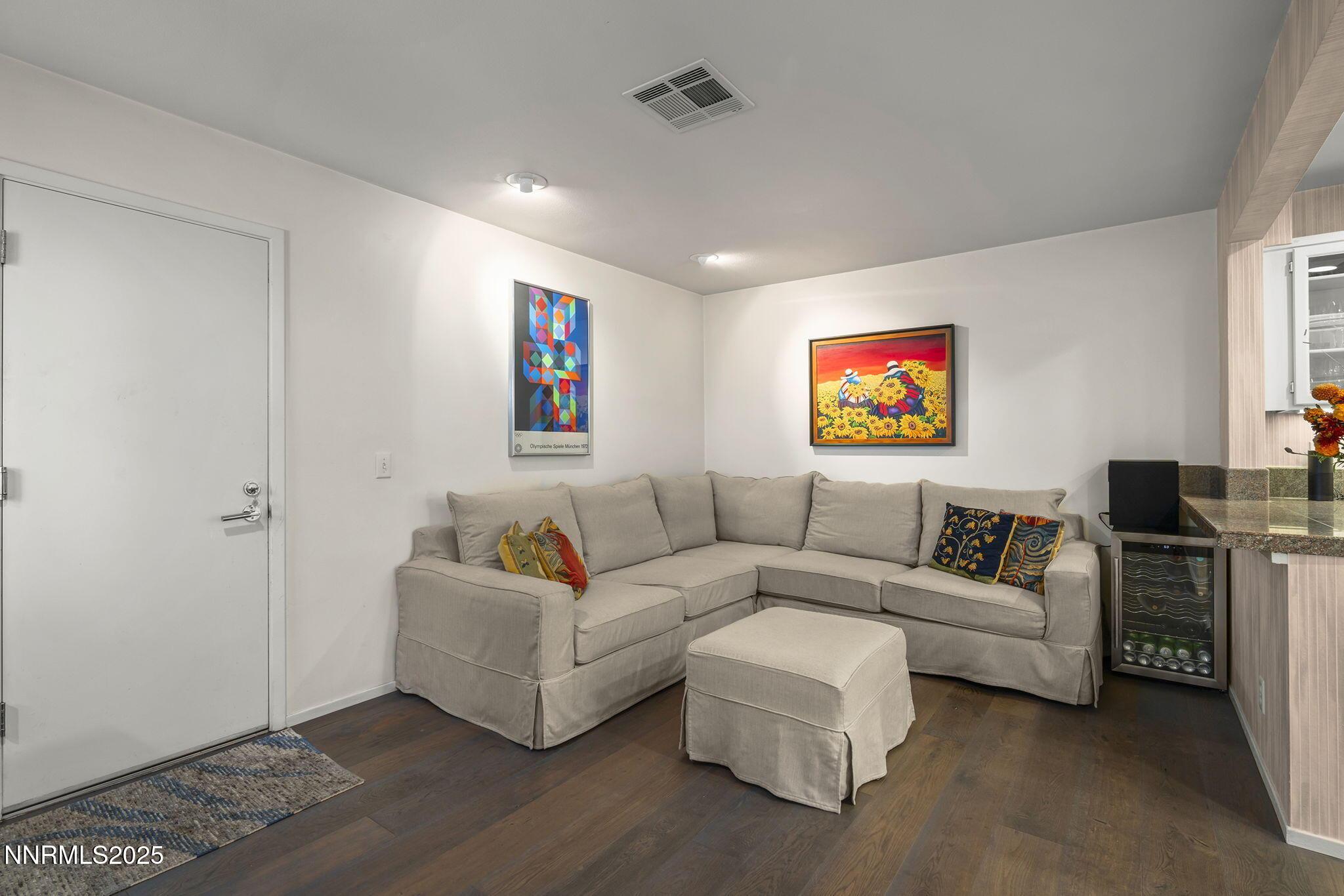 Reno, Nevada, 89519, United States, 2 Bedrooms Bedrooms, ,3 BathroomsBathrooms,Residential,For Sale,1987649