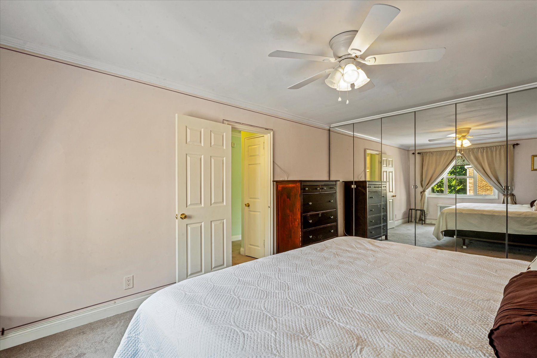  209-87 18th Avenue Unit# 196, Bayside, NY, 11360 - 物件實景
