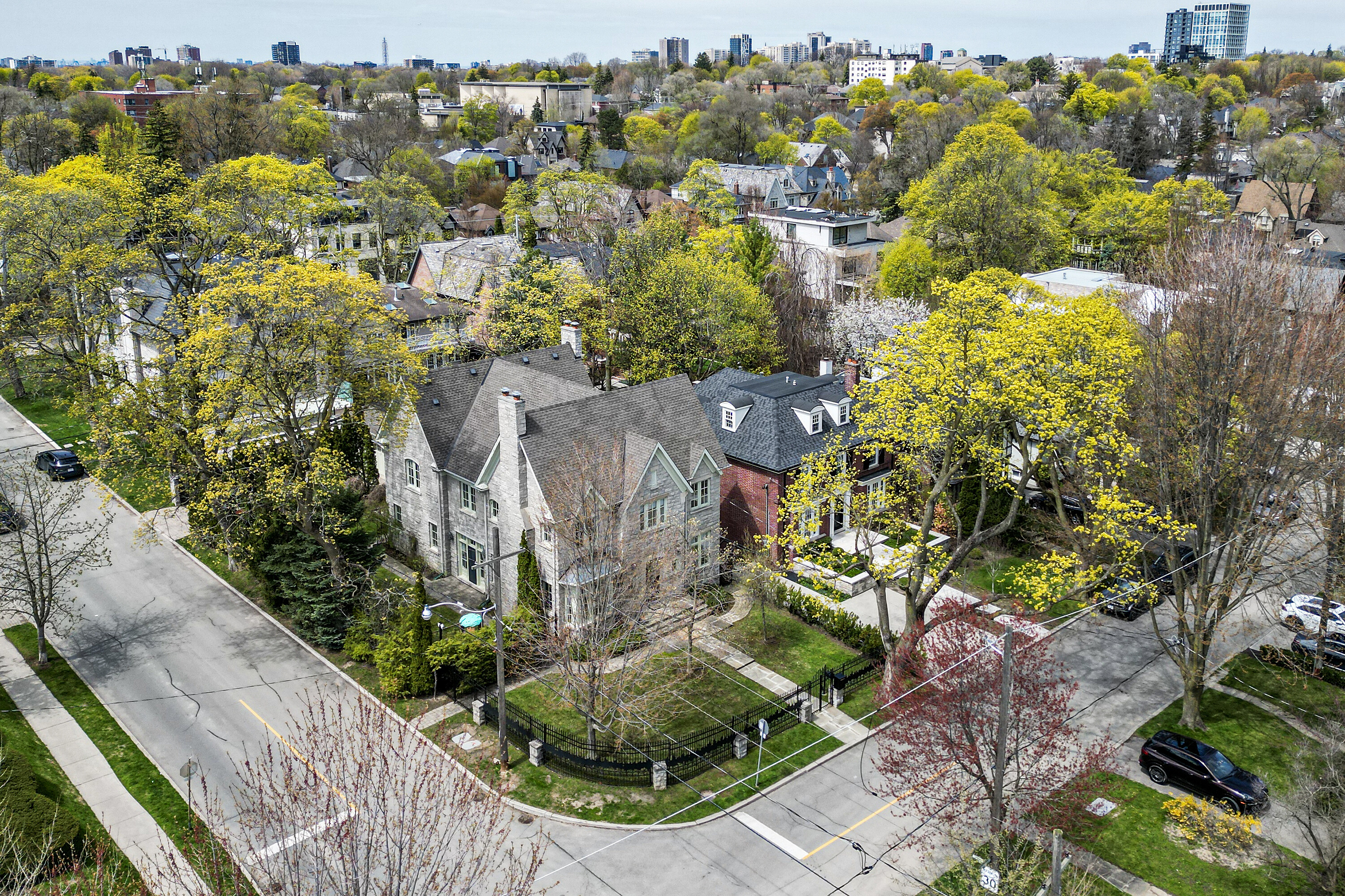  Custom Built in Forest Hill - 物件實景