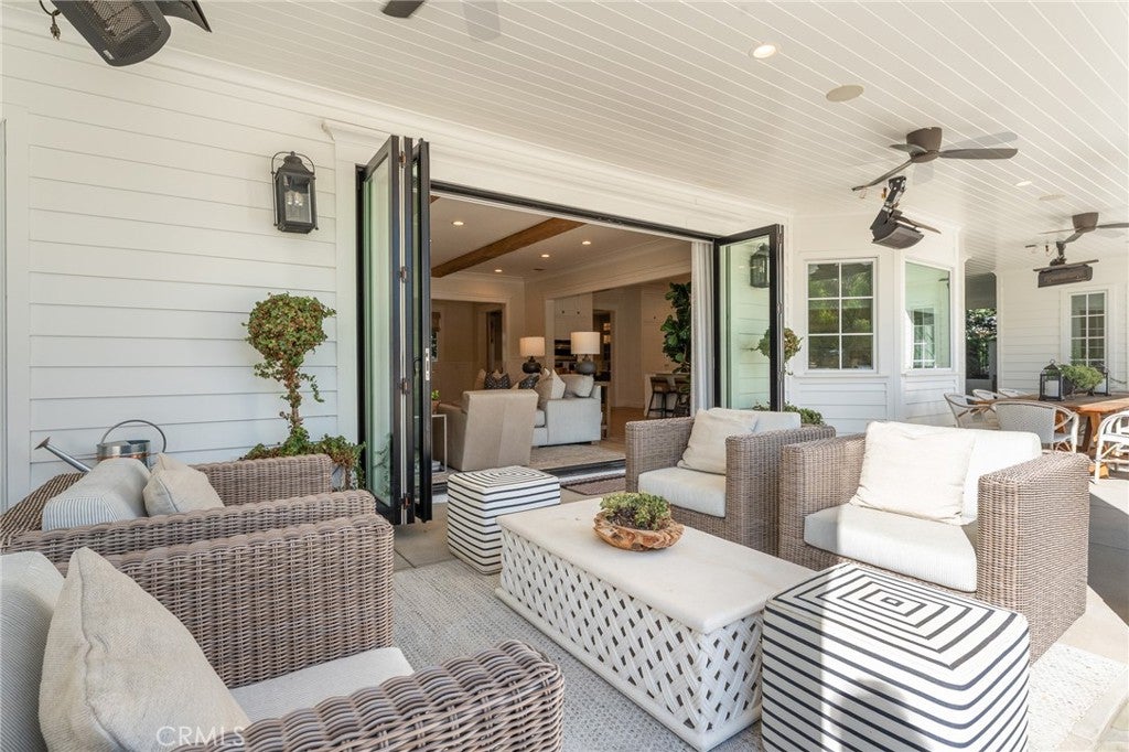 Redlands, California, 92373, United States, 5 Bedrooms Bedrooms, ,6 BathroomsBathrooms,Residential,For Sale,1984155