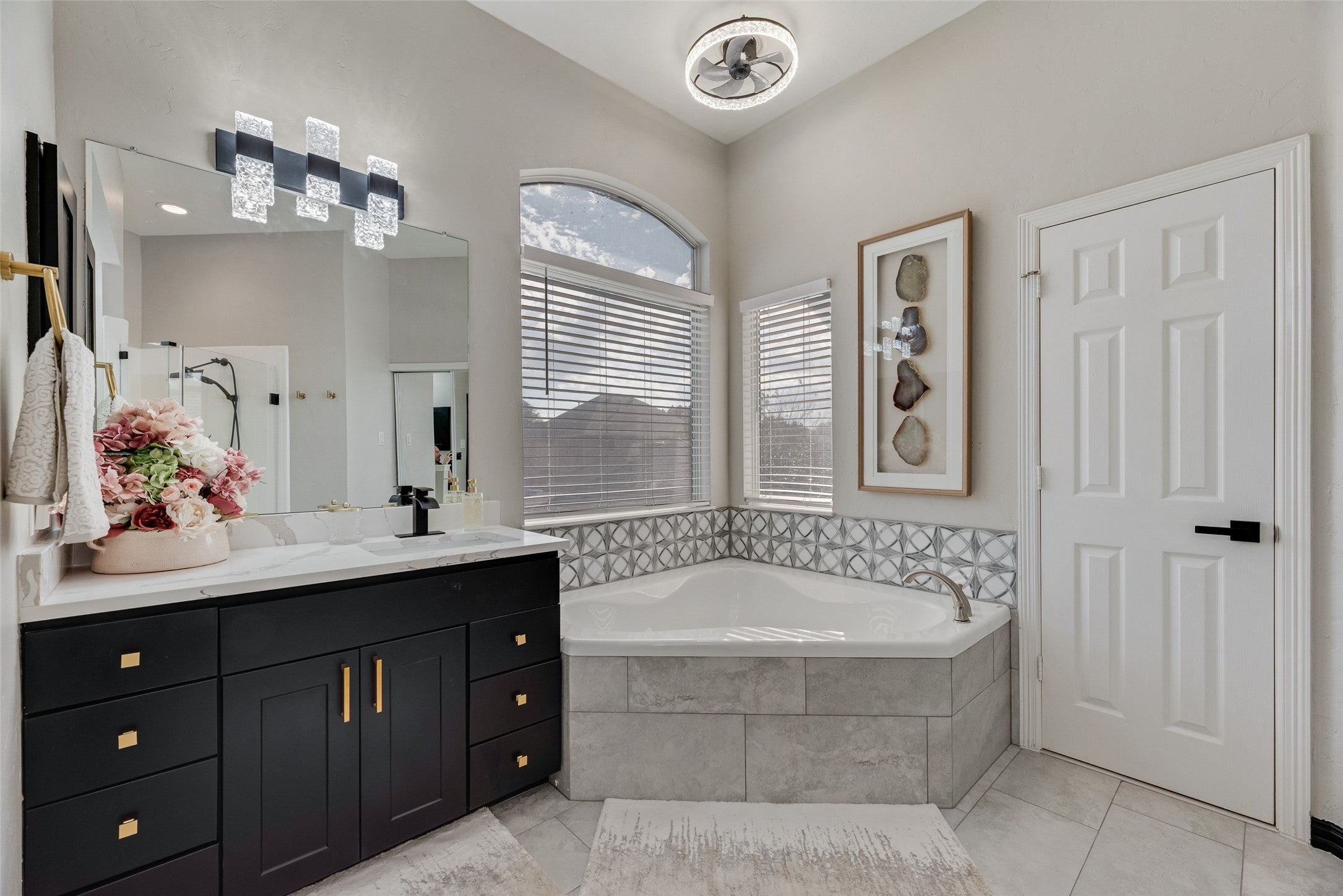 Keller, Texas, 76248, United States, 4 Bedrooms Bedrooms, ,3 BathroomsBathrooms,Residential,For Sale,1977513