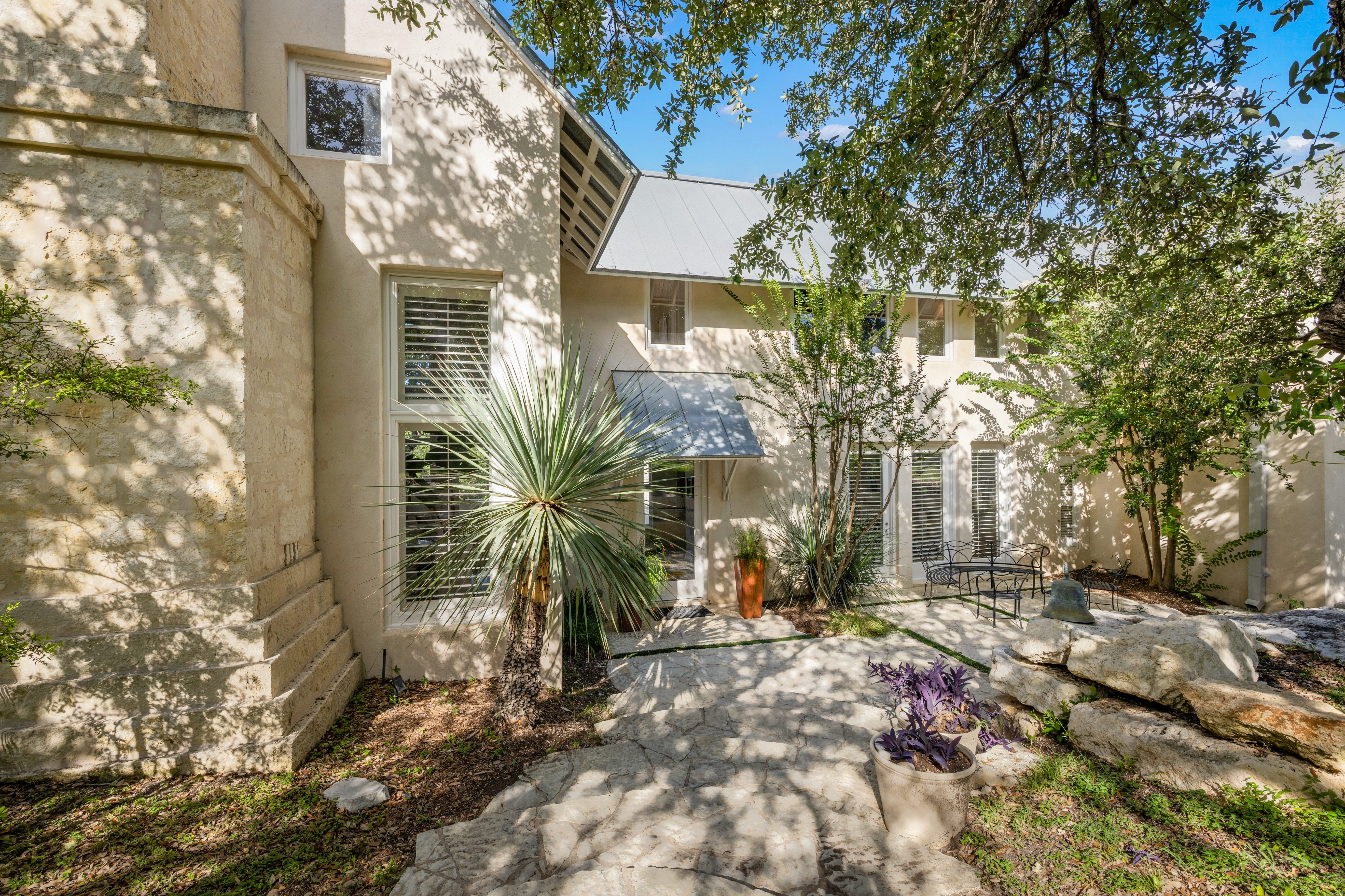  Hill Country Estate with Privacy and Presence - 物件實景