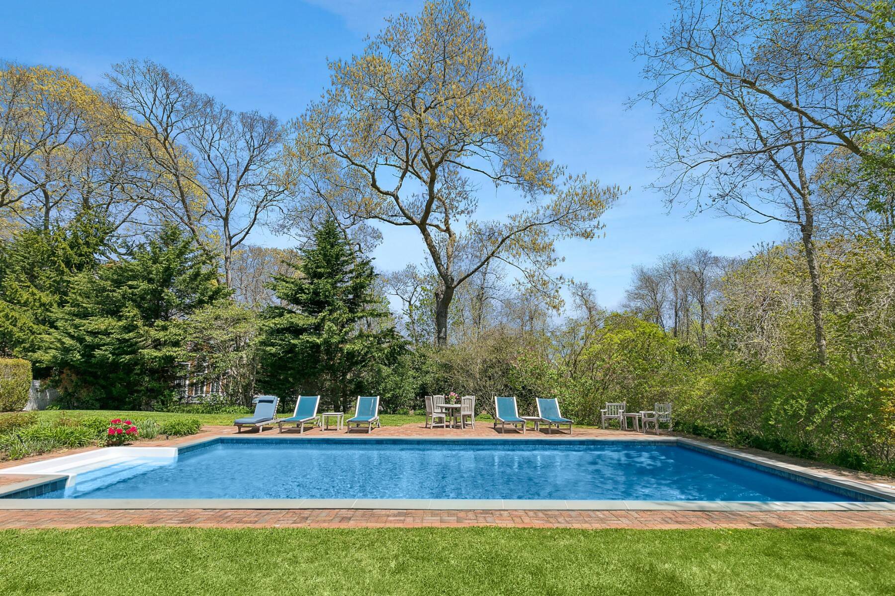  East Hampton Retreat with Pool - 物件實景