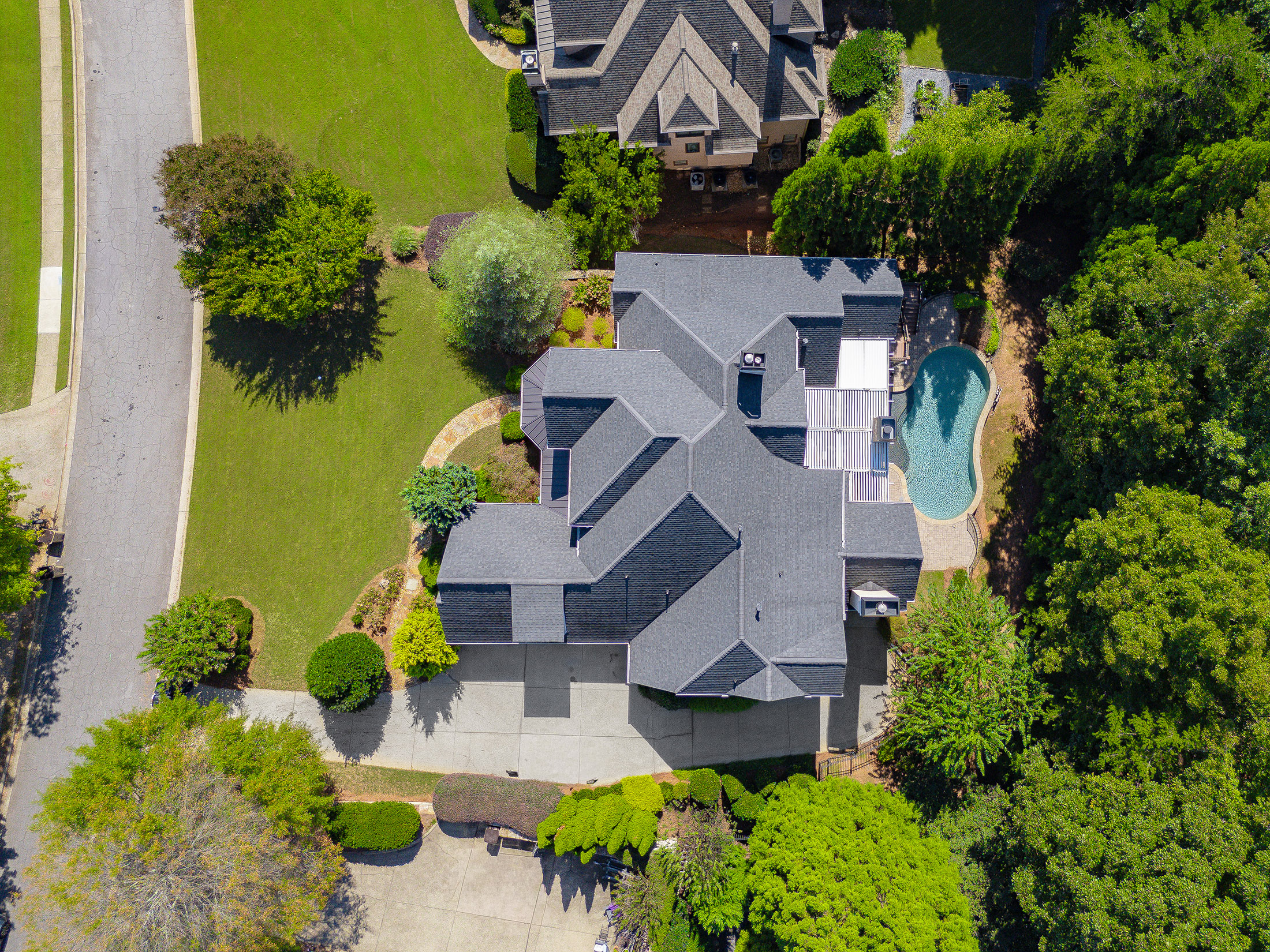  Custom-Built Home in The Grove at Highland Pointe - 物件實景
