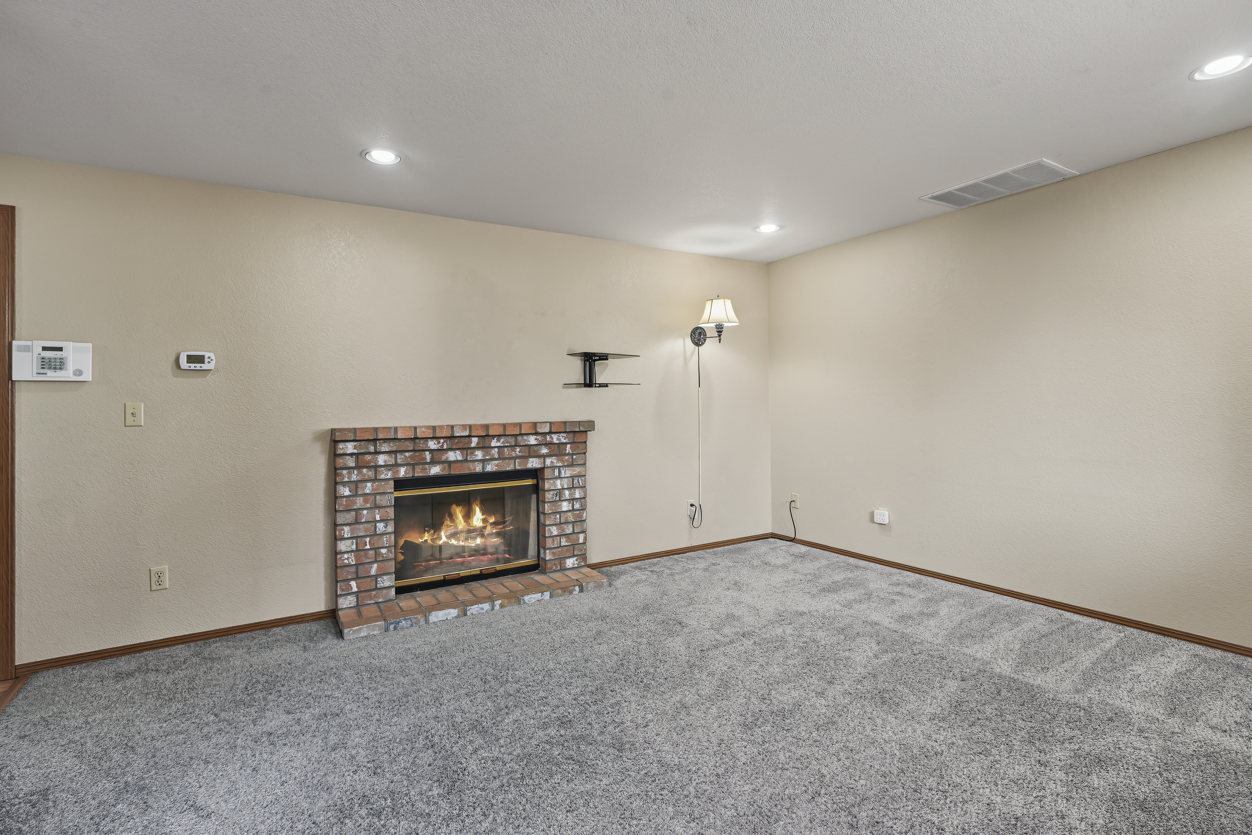  19818 10th Av Ct E, Spanaway, WA 98387 - 物件實景