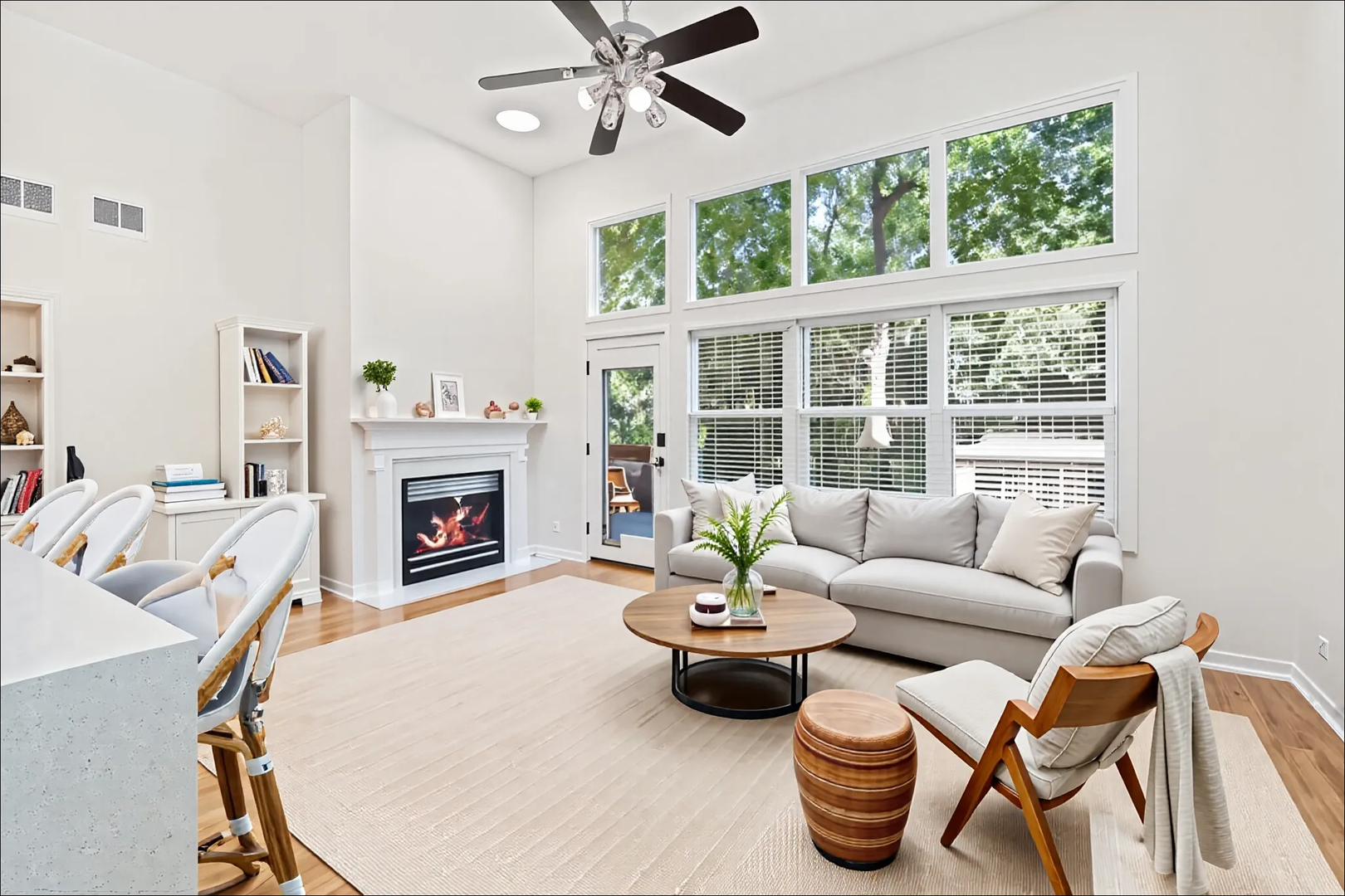 Glenview, Illinois, 60026, United States, 4 Bedrooms Bedrooms, ,4 BathroomsBathrooms,Residential,For Sale,1896408