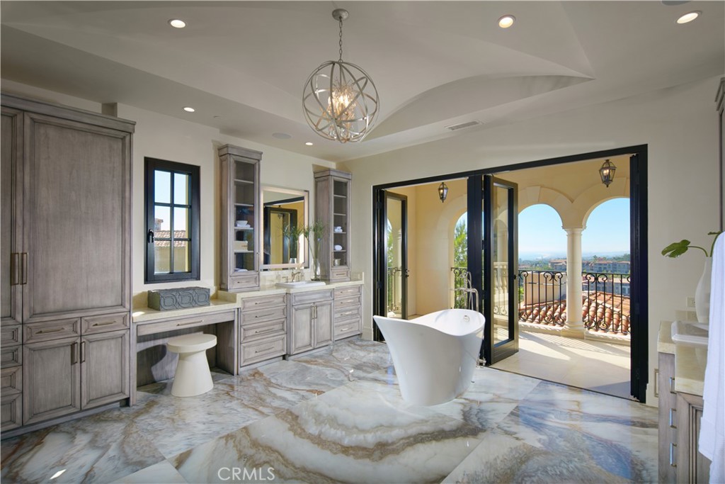 Newport Coast, California, 92657, United States, 7 Bedrooms Bedrooms, ,11 BathroomsBathrooms,Residential,For Sale,1739105