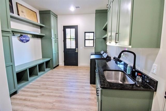 Tahlequah, Oklahoma, 74464, United States, 3 Bedrooms Bedrooms, ,3 BathroomsBathrooms,Residential,For Sale,1936966