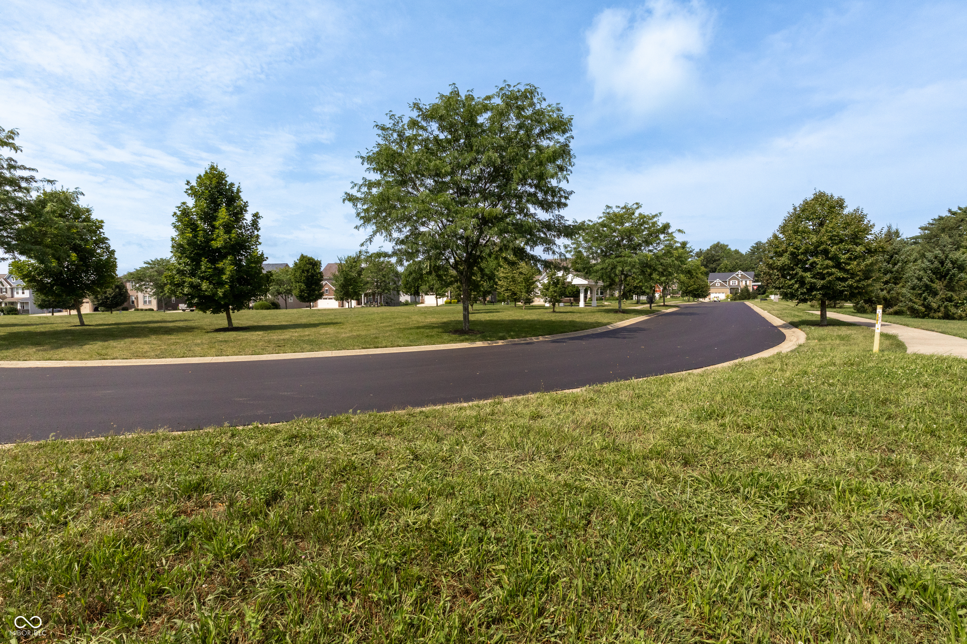 Columbus, Indiana, 47201, United States, 4 Bedrooms Bedrooms, ,4 BathroomsBathrooms,Residential,For Sale,1974364