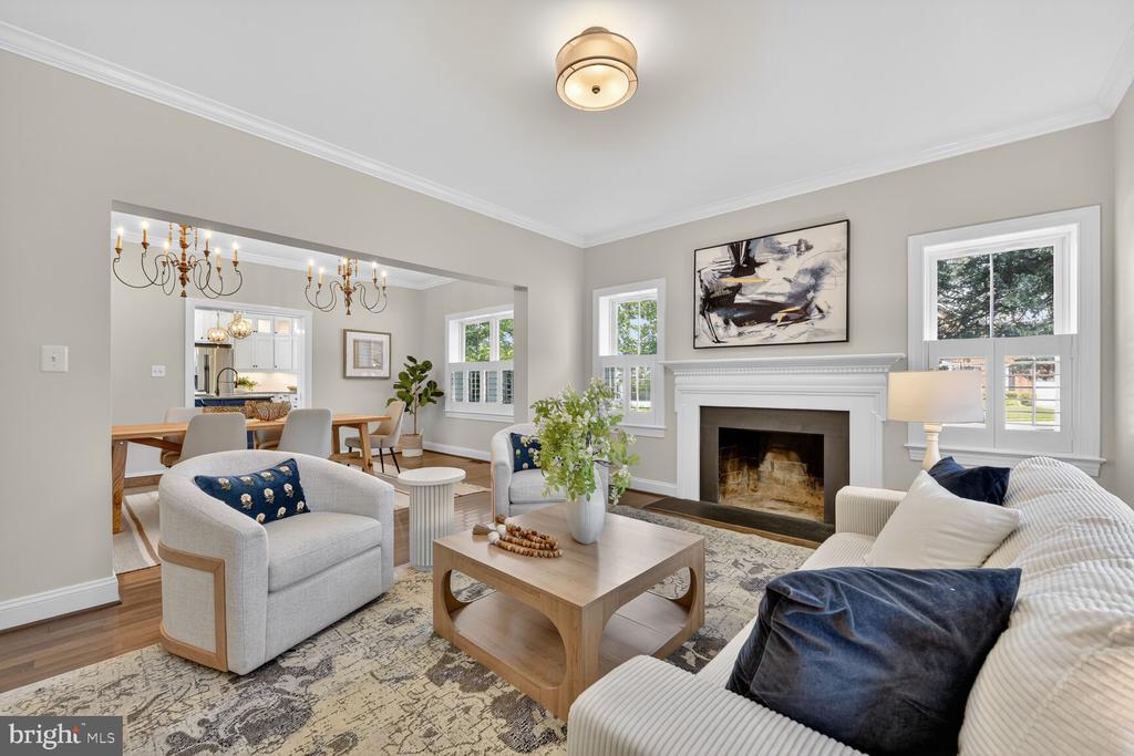 Arlington, Virginia, 22213, United States, 5 Bedrooms Bedrooms, ,5 BathroomsBathrooms,Residential,For Sale,1982488