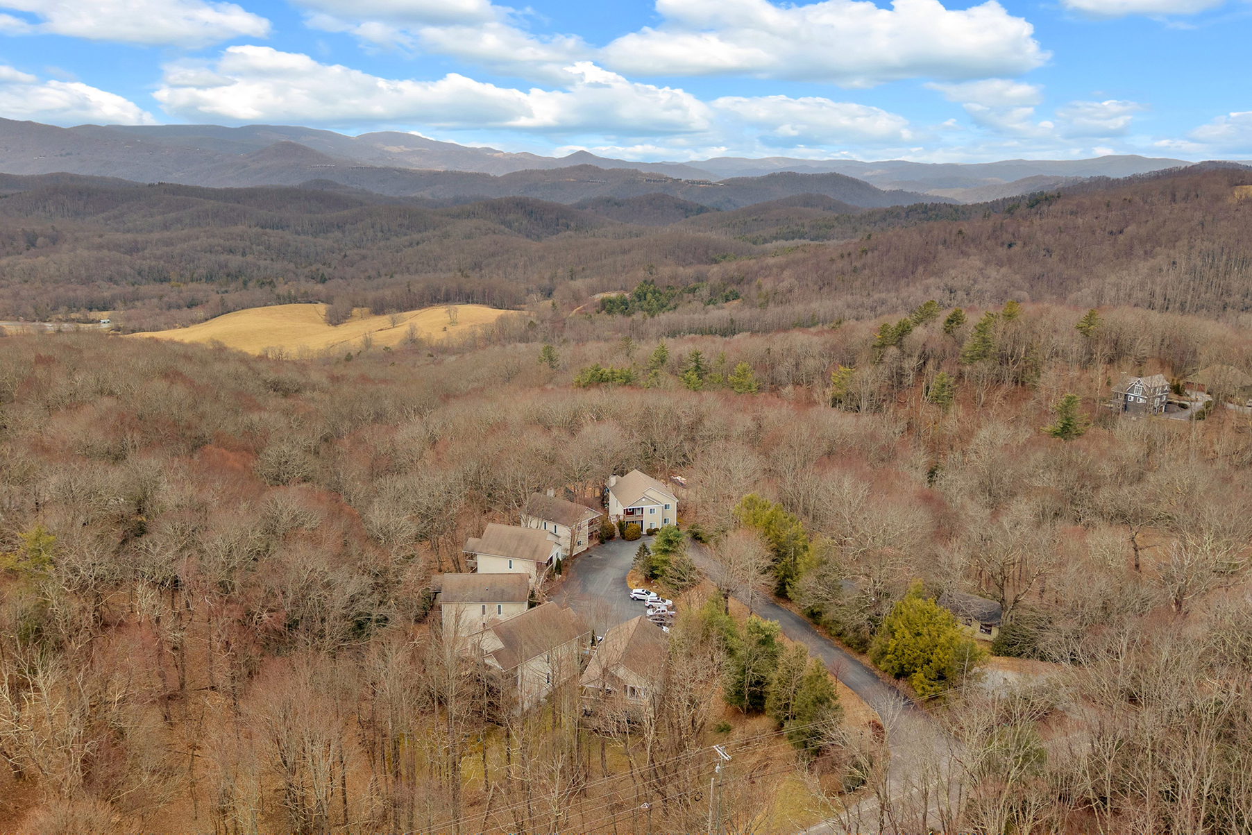  BLOWING ROCK - EVERGREEN SPRINGS - 物件實景