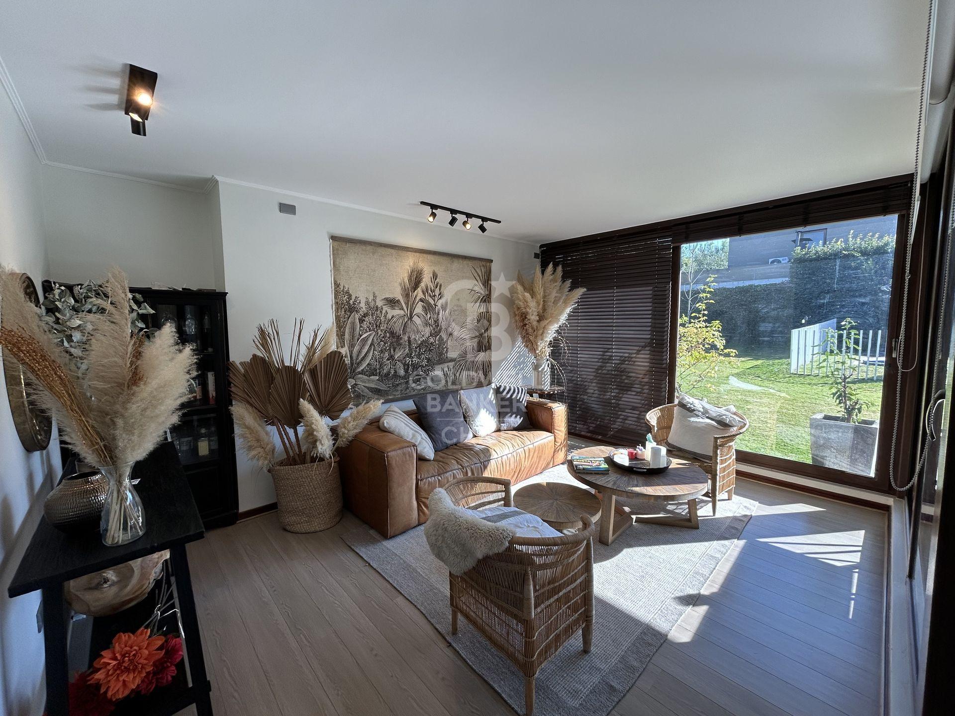 Colina, Chile, 4 Bedrooms Bedrooms, ,4 BathroomsBathrooms,Residential,For Sale,1897040