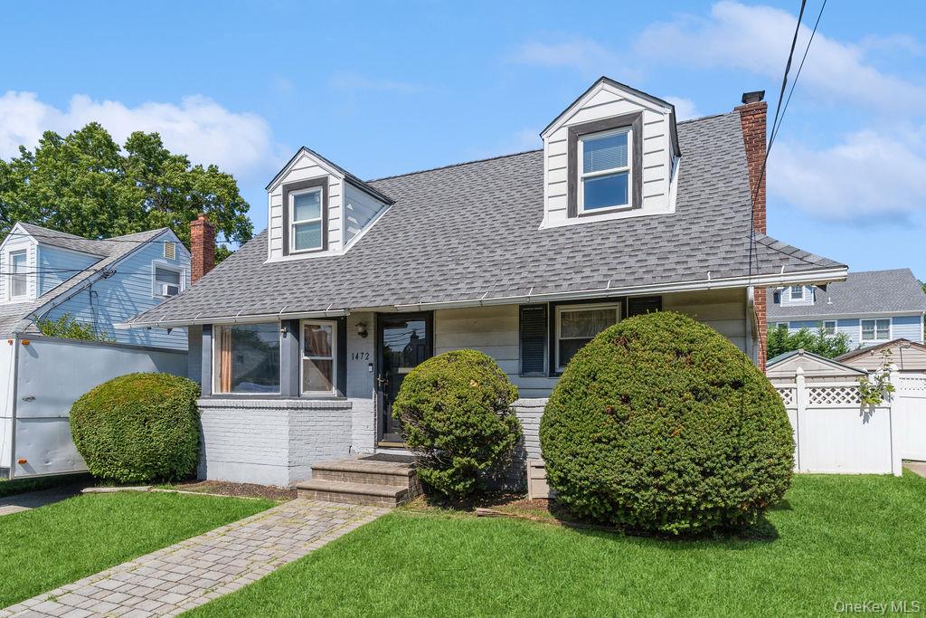 Elmont, New York, 11003, United States, 4 Bedrooms Bedrooms, ,1 BathroomBathrooms,Residential,For Sale,1938597
