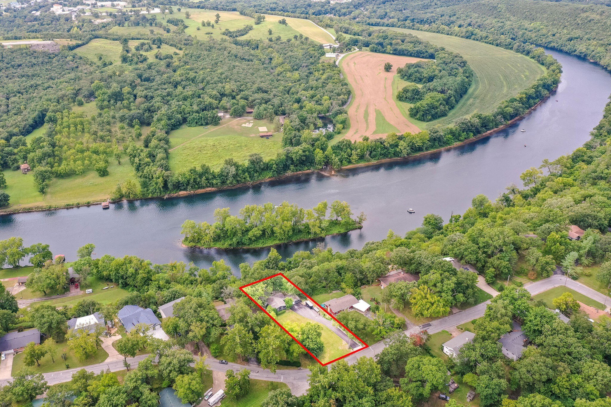 Branson, Missouri, 65616, United States, 3 Bedrooms Bedrooms, ,2 BathroomsBathrooms,Residential,For Sale,1976730