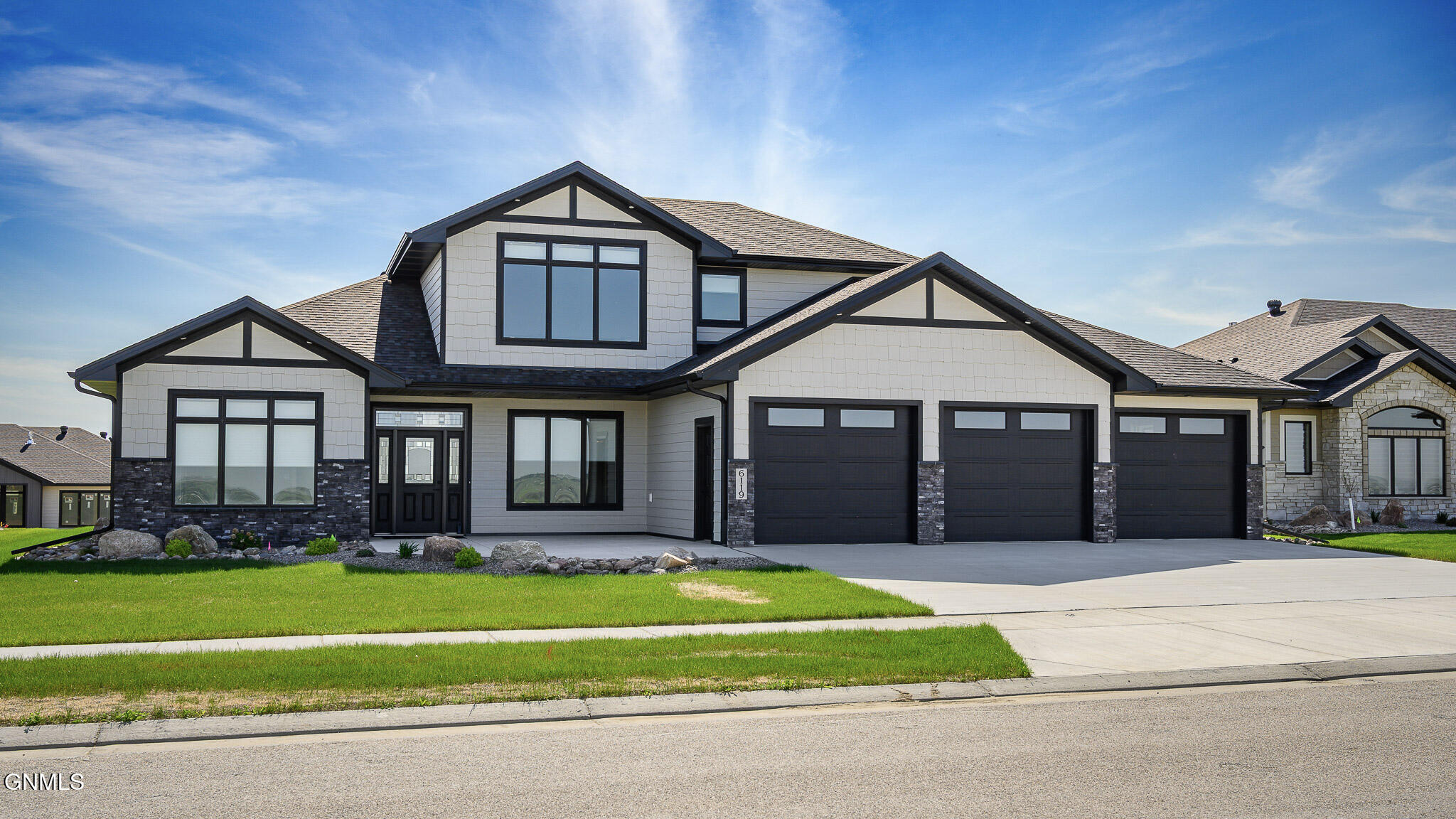 Bismarck, North Dakota, 58503, United States, 3 Bedrooms Bedrooms, ,4 BathroomsBathrooms,Residential,For Sale,2027923