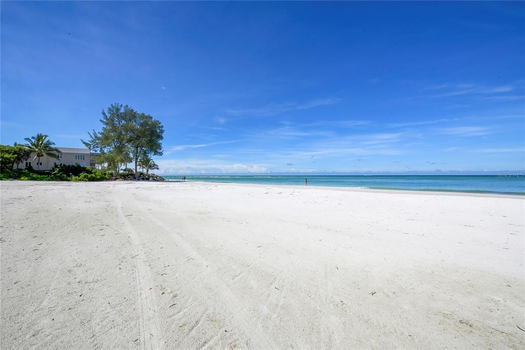 Sarasota, Florida, 34242, United States, 2 Bedrooms Bedrooms, ,2 BathroomsBathrooms,Residential,For Sale,1827426