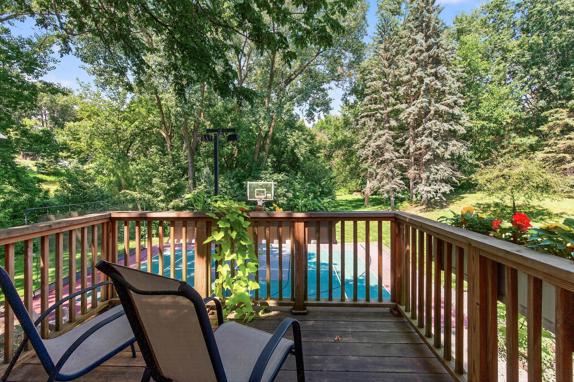 Minnetonka, Minnesota, 55345, United States, 5 Bedrooms Bedrooms, ,2 BathroomsBathrooms,Residential,For Sale,1919862
