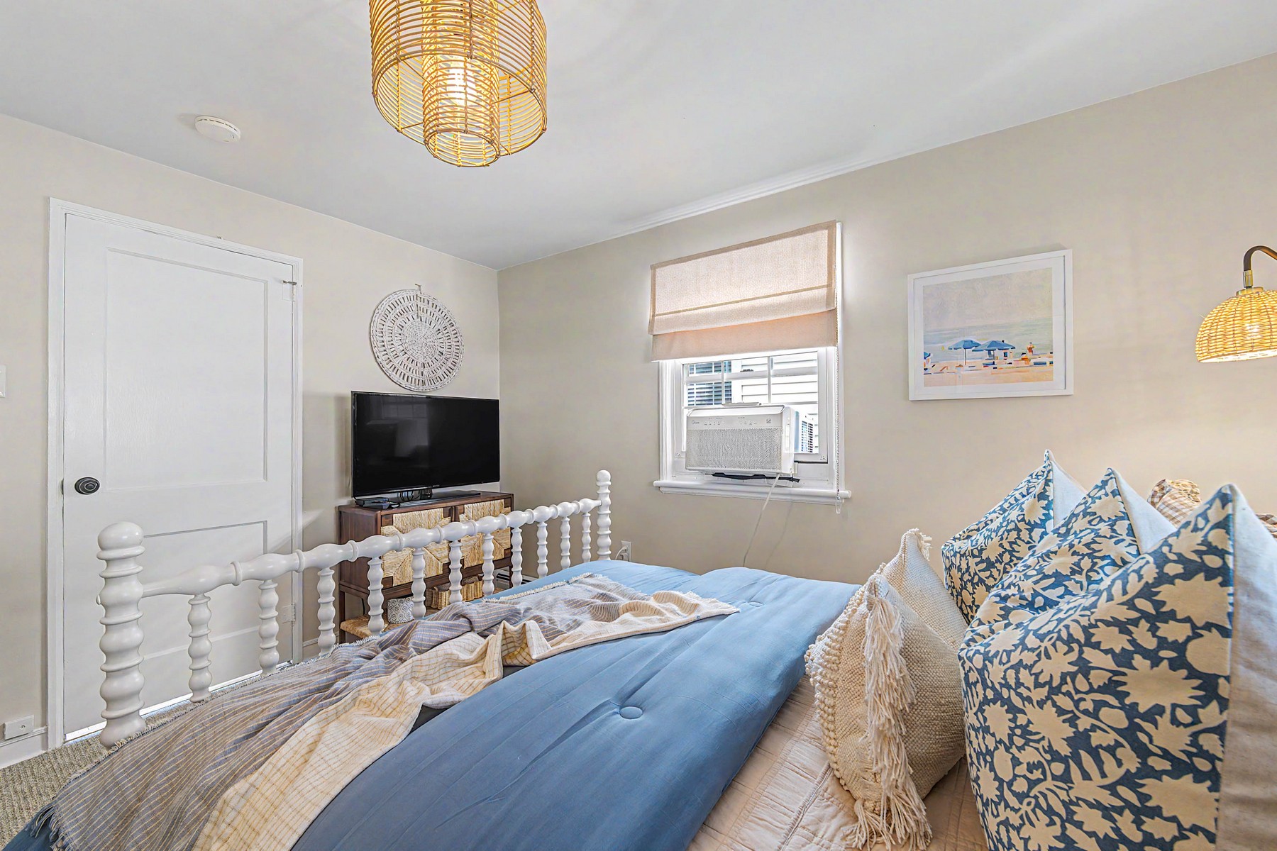  2353 Asbury Avenue - 物件實景
