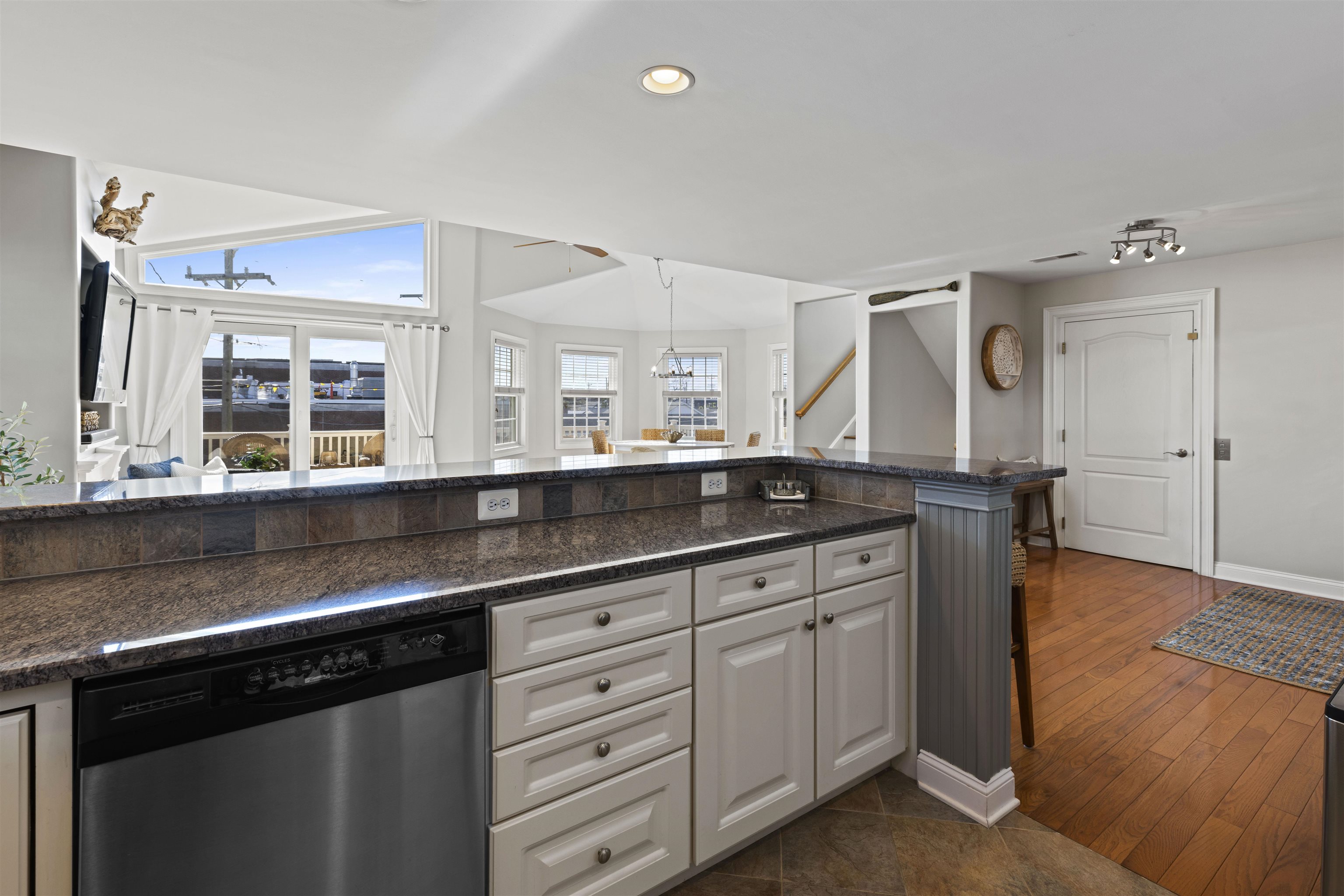 North Wildwood, New Jersey, 08260, United States, 6 Bedrooms Bedrooms, ,4 BathroomsBathrooms,Residential,For Sale,1981521