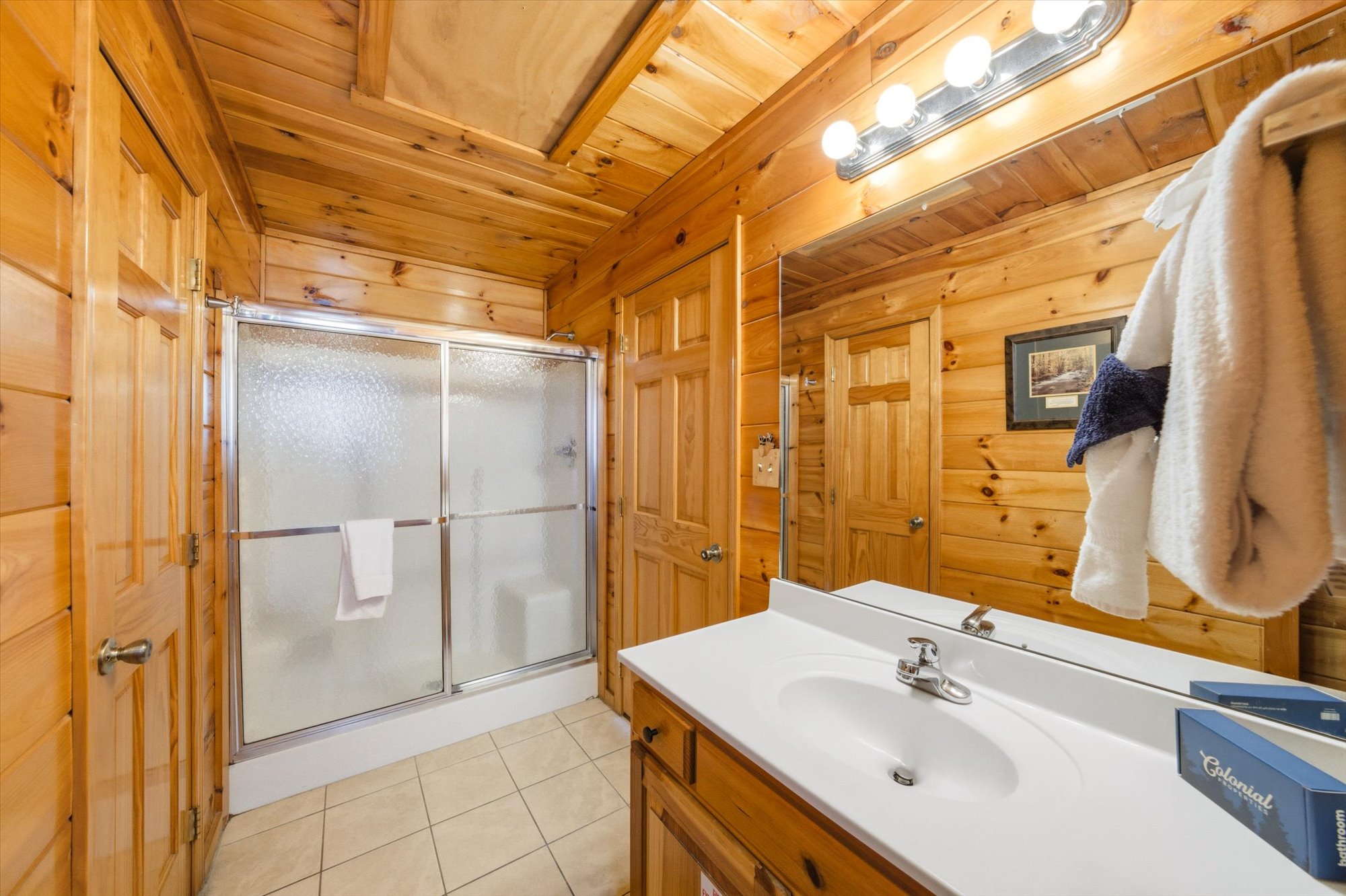 Sevierville, Tennessee, 37876-3406, United States, 3 Bedrooms Bedrooms, ,5 BathroomsBathrooms,Residential,For Sale,2049447