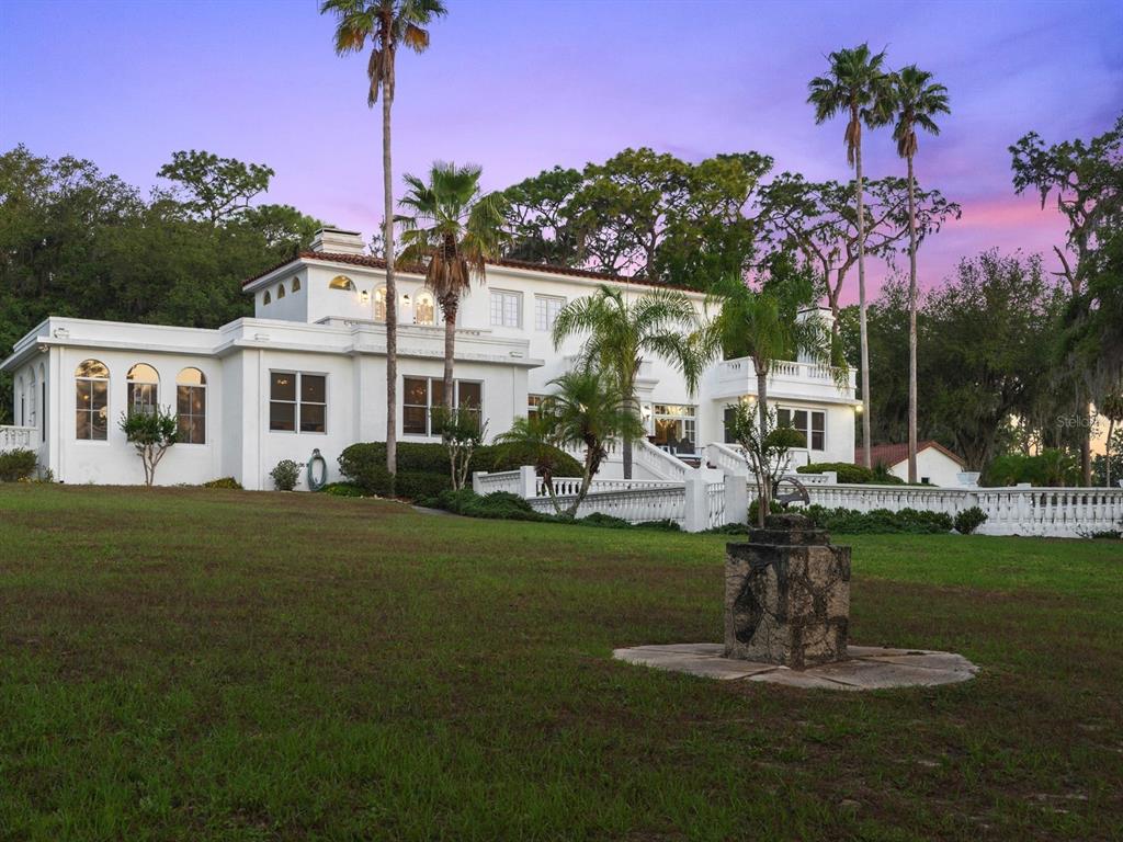 Eustis, Florida, 32736, United States, 6 Bedrooms Bedrooms, ,6 BathroomsBathrooms,Residential,For Sale,1805278