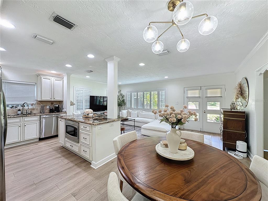 Orlando, Florida, 32804, United States, 2 Bedrooms Bedrooms, ,1 BathroomBathrooms,Residential,For Sale,1920096
