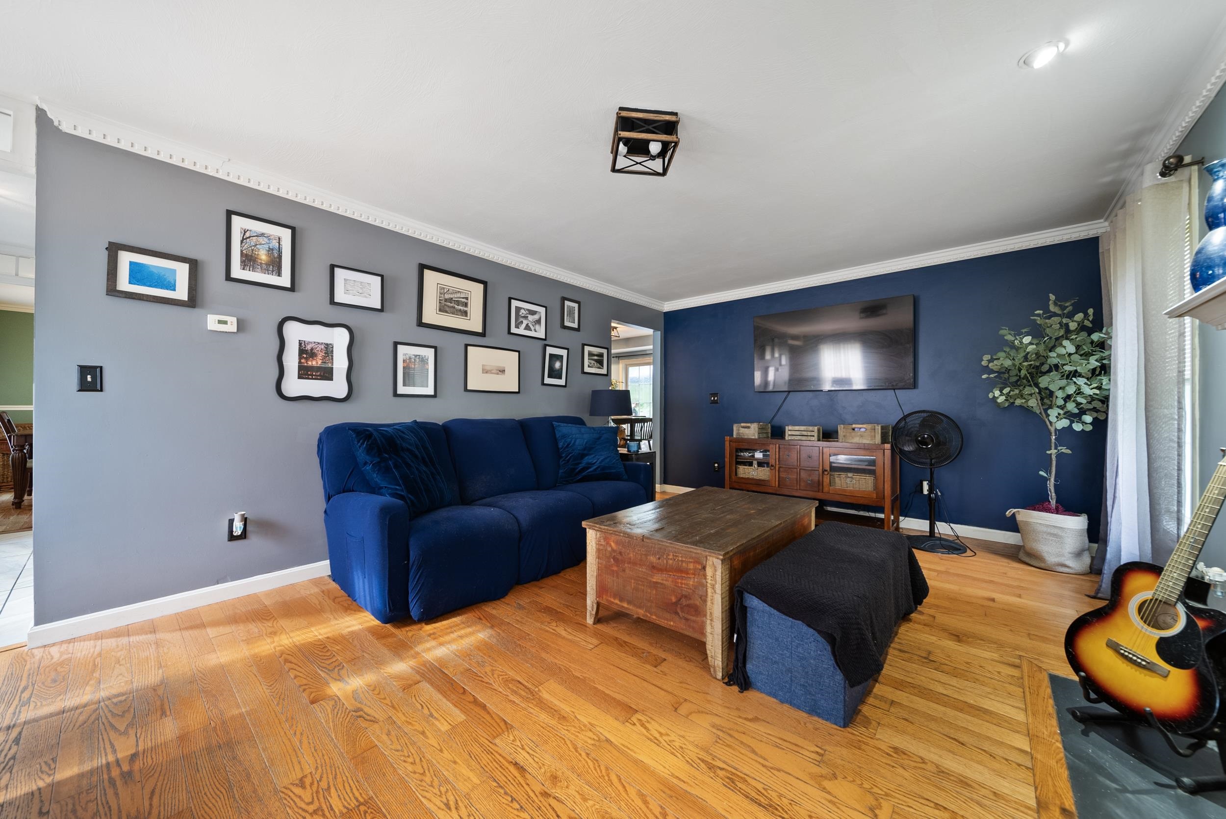 Derry, New Hampshire, 03038, United States, 3 Bedrooms Bedrooms, ,3 BathroomsBathrooms,Residential,For Sale,1885633