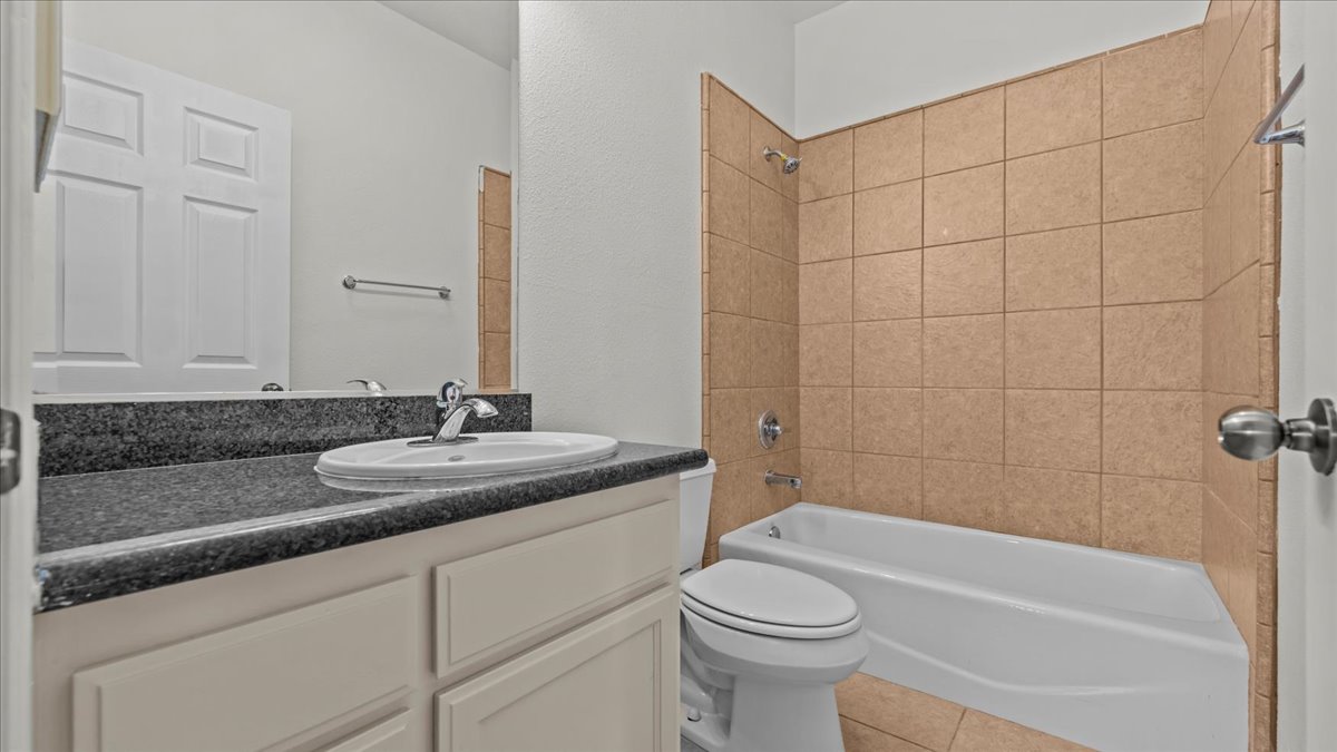 Phelan, California, 92371, United States, 4 Bedrooms Bedrooms, ,3 BathroomsBathrooms,Residential,For Sale,1983019