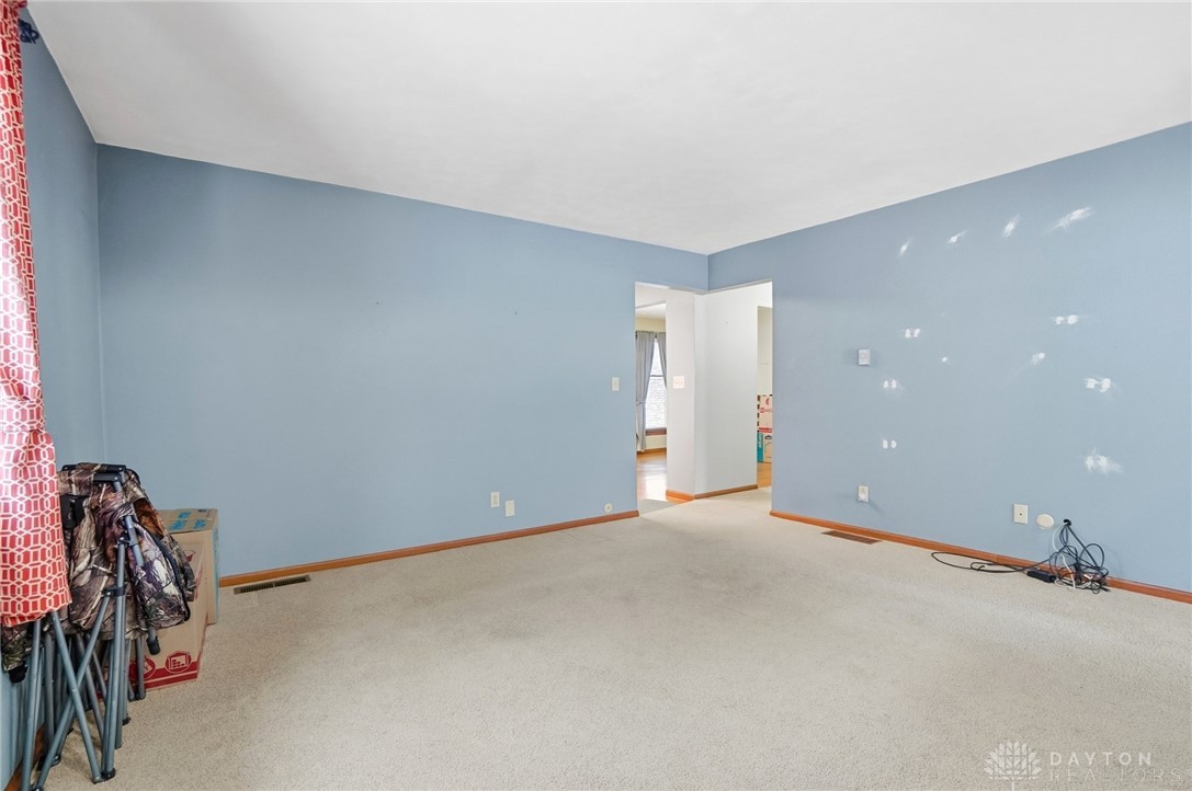 Bellbrook, Ohio, 45305, United States, 3 Bedrooms Bedrooms, ,2 BathroomsBathrooms,Residential,For Sale,2001982