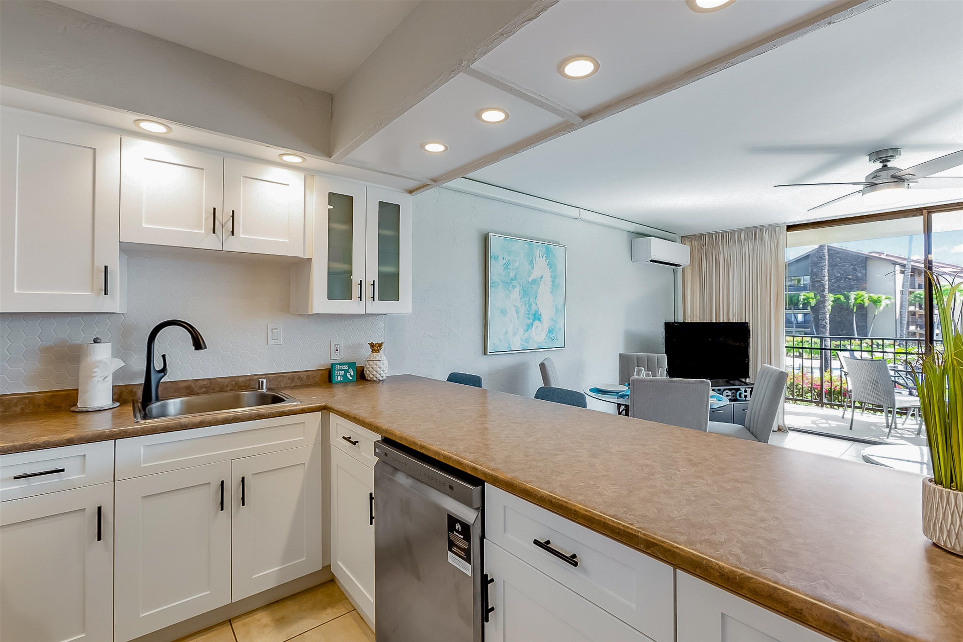 Lahaina, Hawaii, 96761, United States, 1 Bedroom Bedrooms, ,1 BathroomBathrooms,Residential,For Sale,1927239